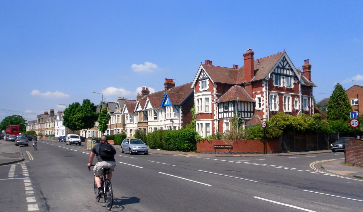 Jalan Cowley di Oxford, Inggris
